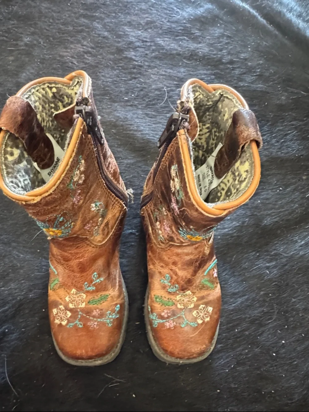 Girls Toddler Shyanne cowboy boots size 6